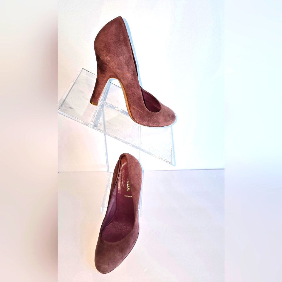 Prada Women's Heels In Mauve Suede